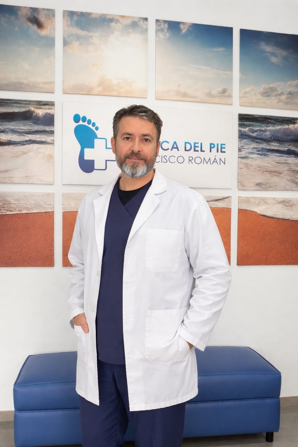 Francisco Román García, Podólogo en Dos Hermanas
